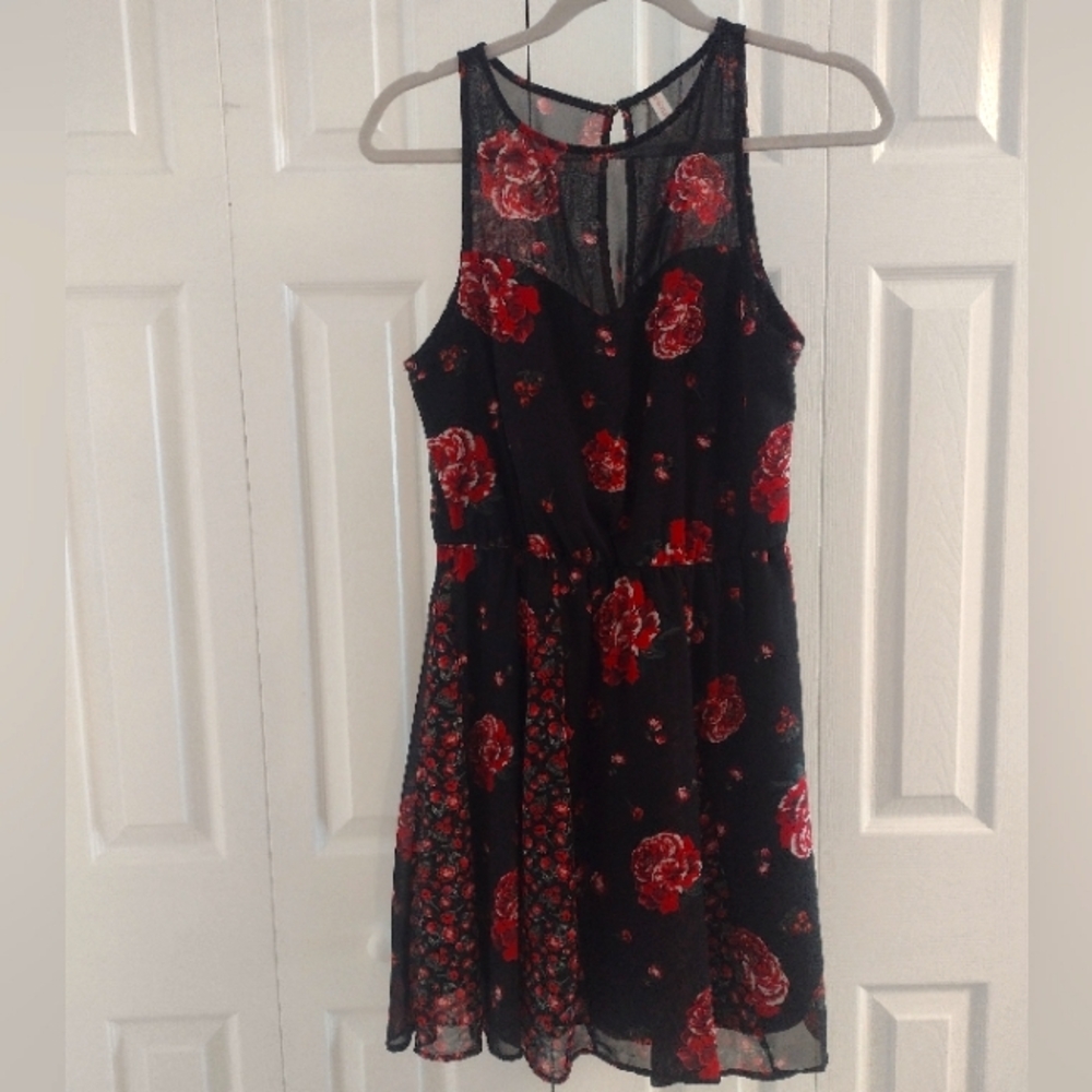 ✨ Xhilaration Sleeveless Sweetheart A-line Floral Dress Sz S